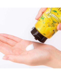 Experience luxurious and long-lasting hydration