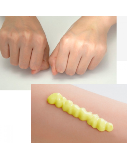 Liposomal vitamin body lotion eliminates dryness and flaking.