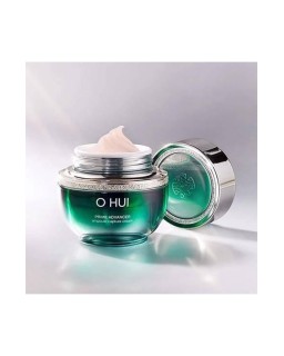 Concentrated anti-aging face cream - has a lifting effect, strengthens the turgor and oval of the face.