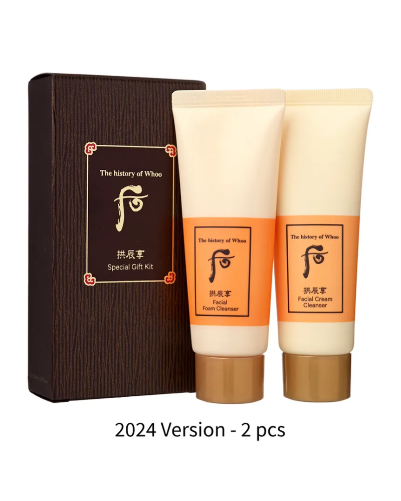 Formulado para revitalizar la piel fatigada, este dúo limpiador en formato de viaje elimina el maquillaje y el exceso de sebo