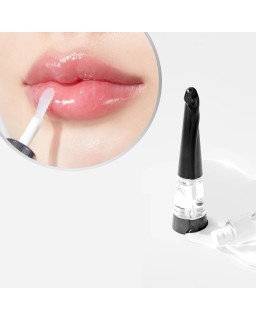 Perfect your pout with the latest addition beginner-friendly to VT’s Reedle Shot line, a glossy lip plumper  to moisturize and