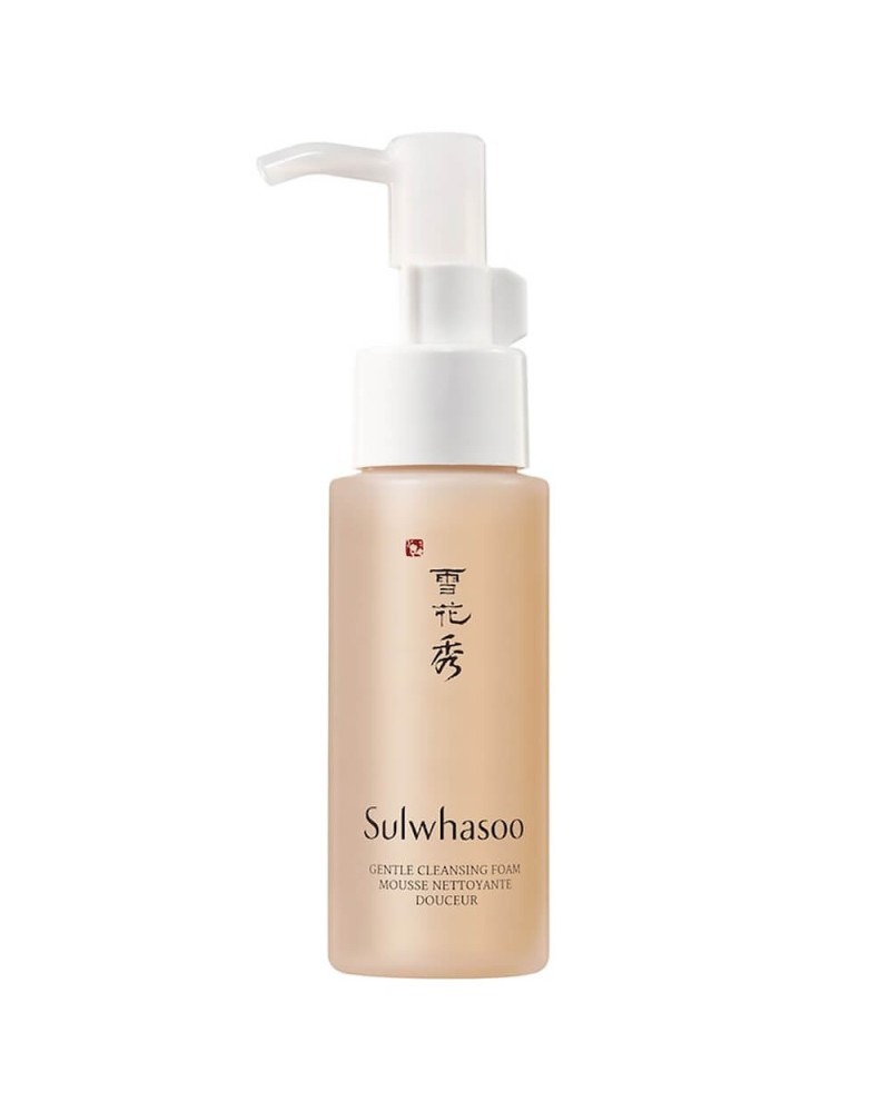 A gel cleanser that gently pulls dirt, makeup, and grime from pores while softening skin
